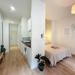 https://elegant-appartement-hyper-centre-moderne-les-freres-de-la-loc.fr-provencehotel.com